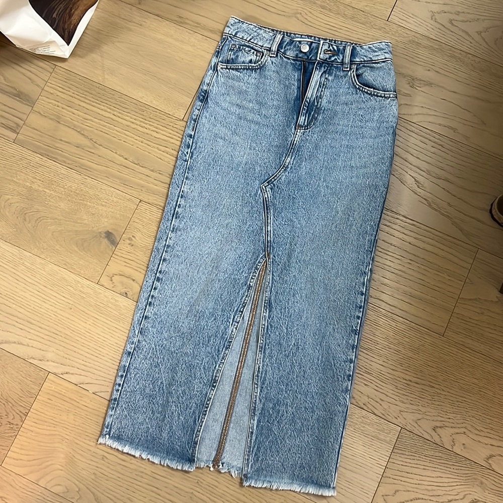 DYNAMITE DENIM MAXI/MIDI SKIRT